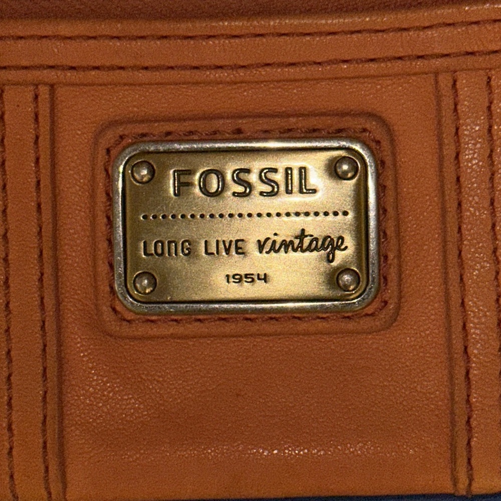 Fossil Emory Zip Coin Wallet - Picture 2 of 15
